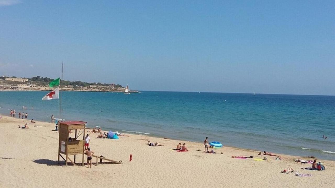 Encantador Piso Cerca Del Mar